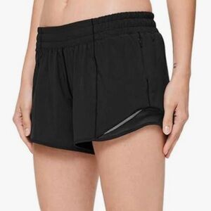 Lululemon Hotty Hot Low Rise Lined Shorts 4”